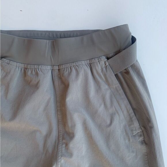 Lululemon Adapted State High-Rise Jogger Women’s Sz 0 Airflow Carbon Dust Green - Picture 9 of 14